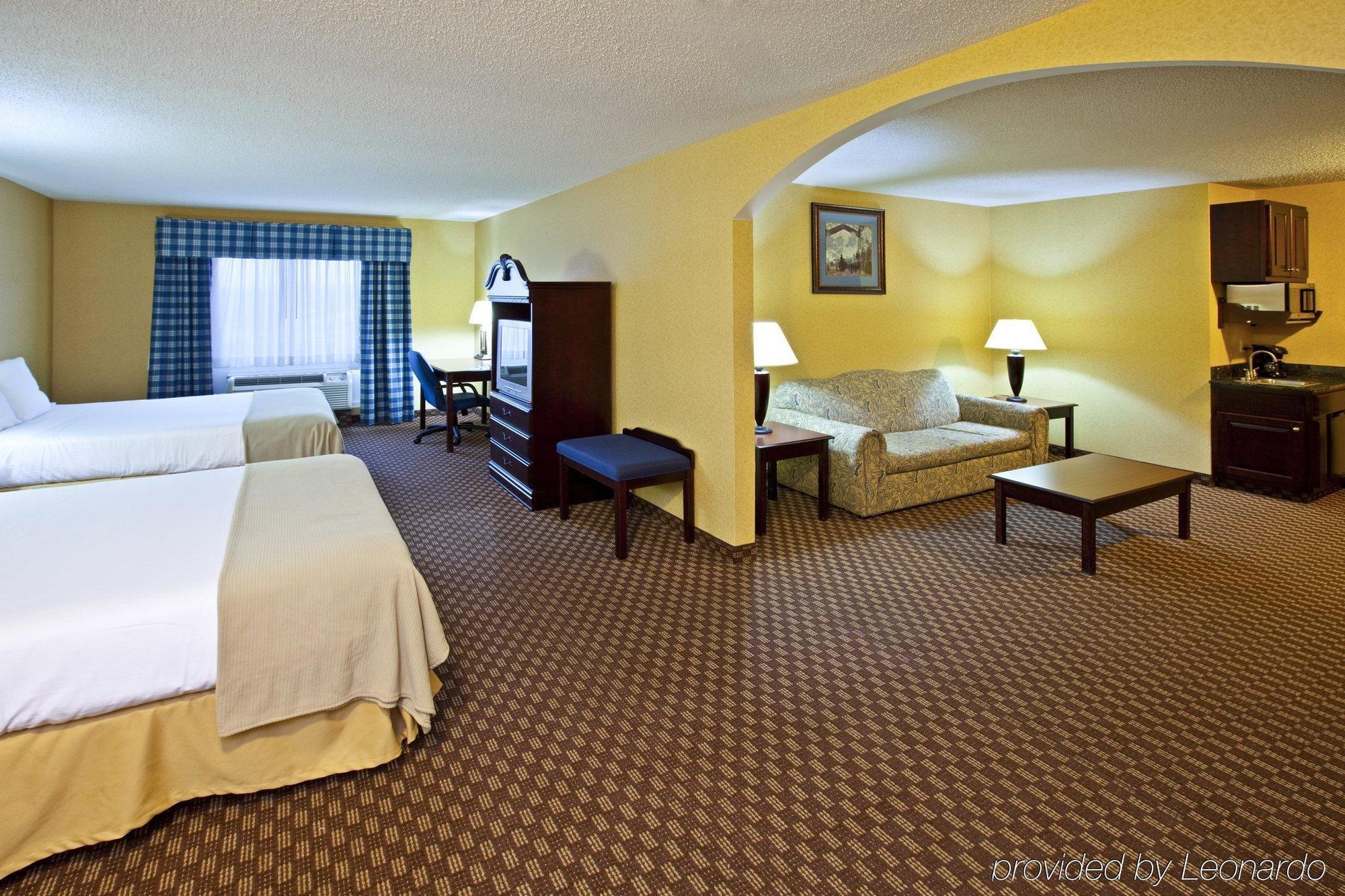 Holiday Inn Express Hotel & Suites Frankfort By Ihg Habitación foto