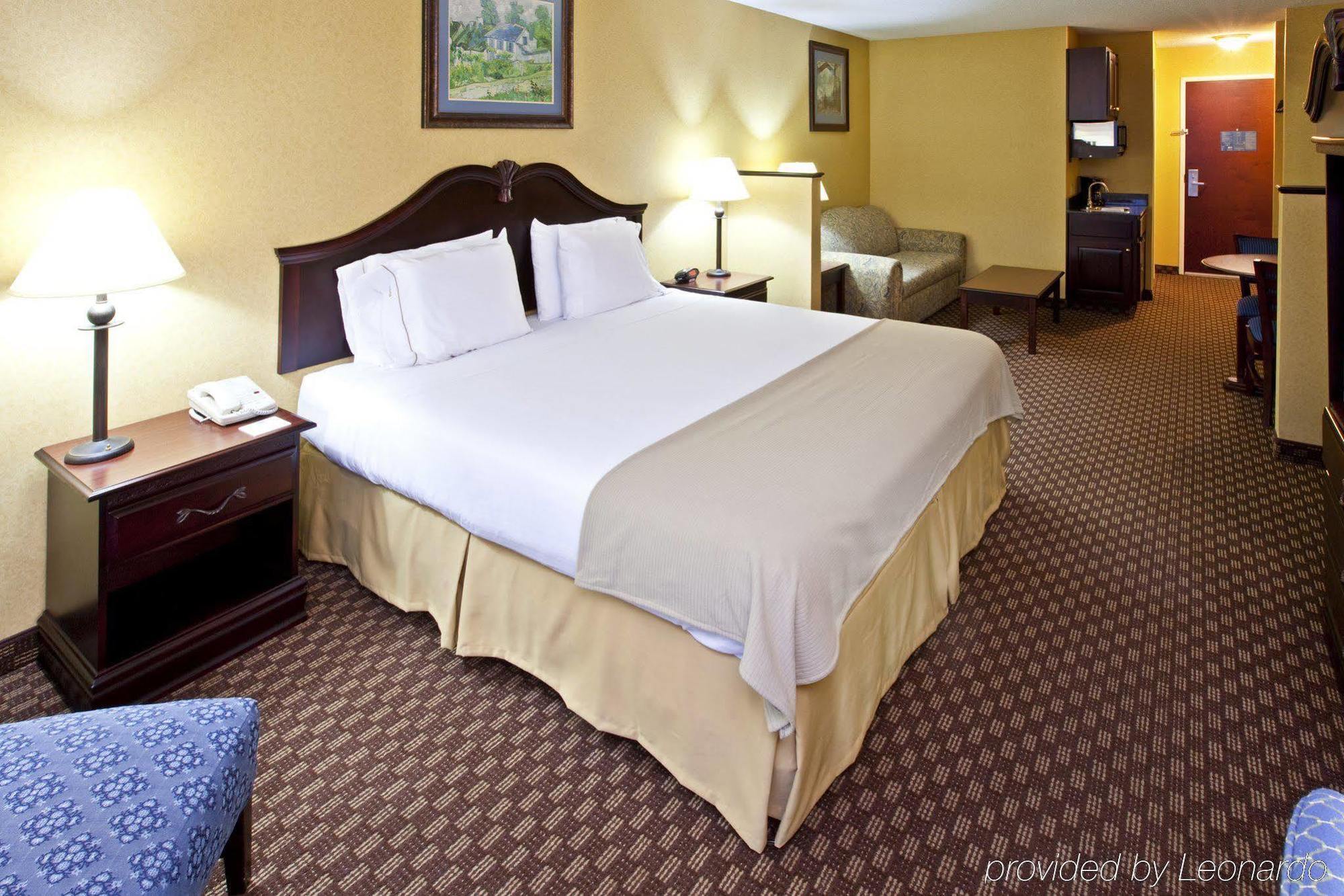 Holiday Inn Express Hotel & Suites Frankfort By Ihg Habitación foto